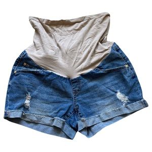 Luxe Essentials Maternity Jean Short